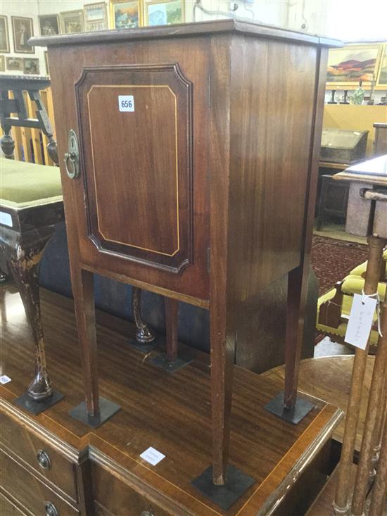 Inlaid mahogany pot cupboard